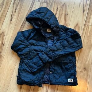 Women’s small navy waist length NorthFace jacket.  Great condition.